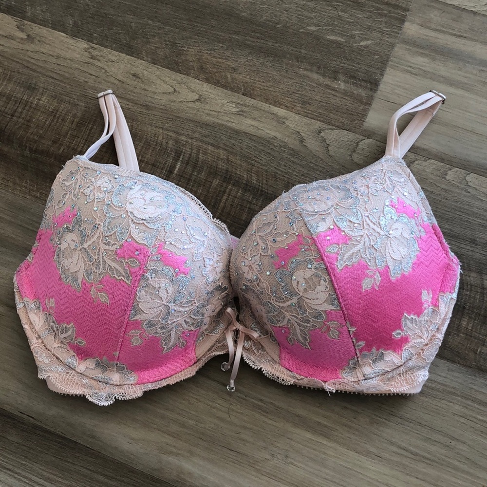 Victoria Secret Fashion Show Bra limited Editon)